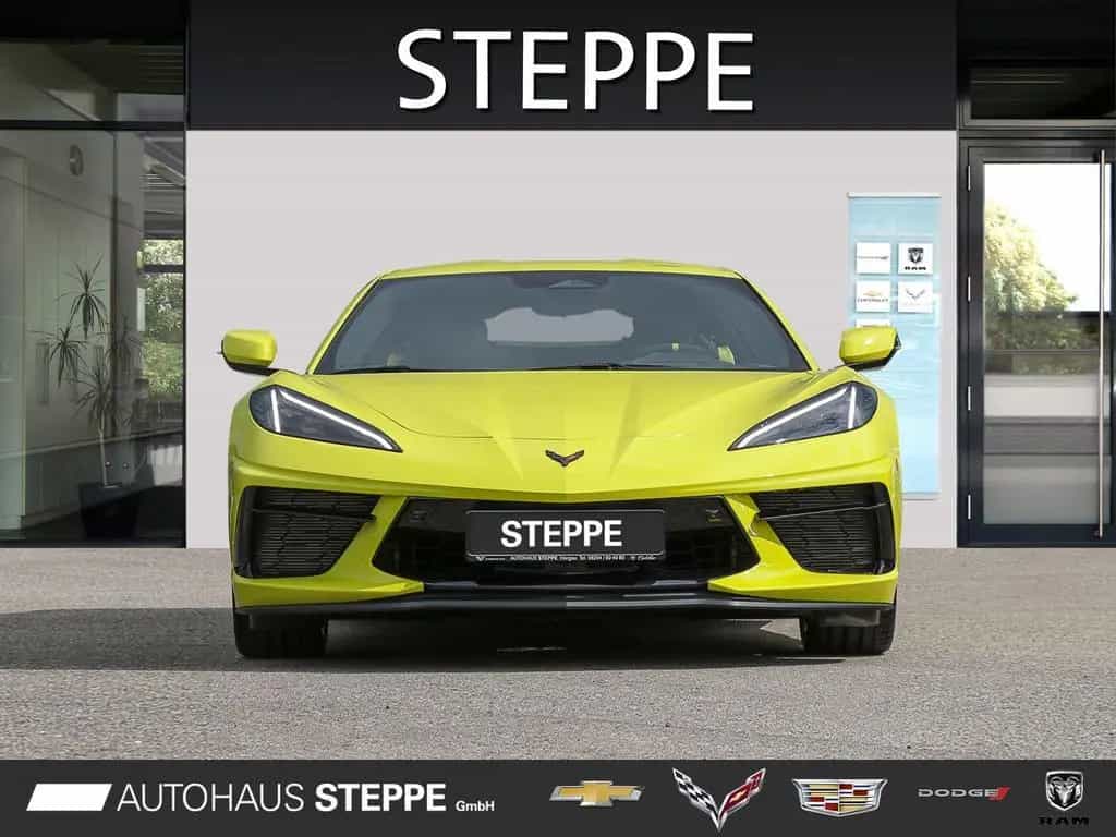 Corvette C8 Stingray Coupe 6,2 V8 3LT Europamodell STEPPE 08/2025-photo-3