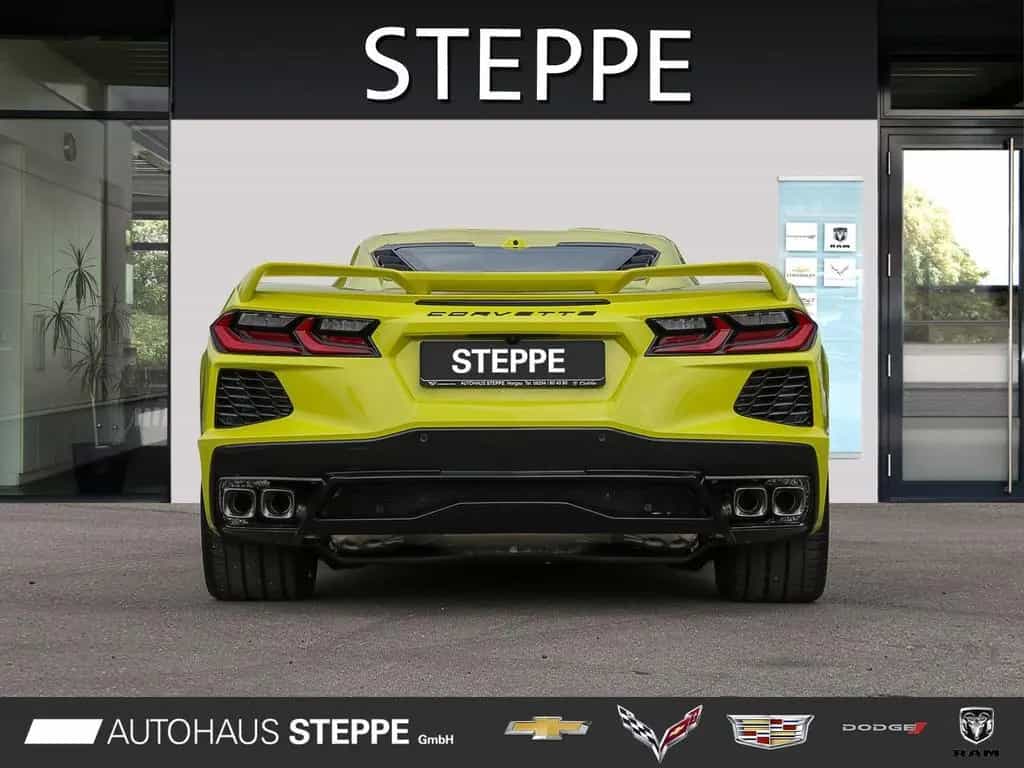 Corvette C8 Stingray Coupe 6,2 V8 3LT Europamodell STEPPE 08/2025-photo-4