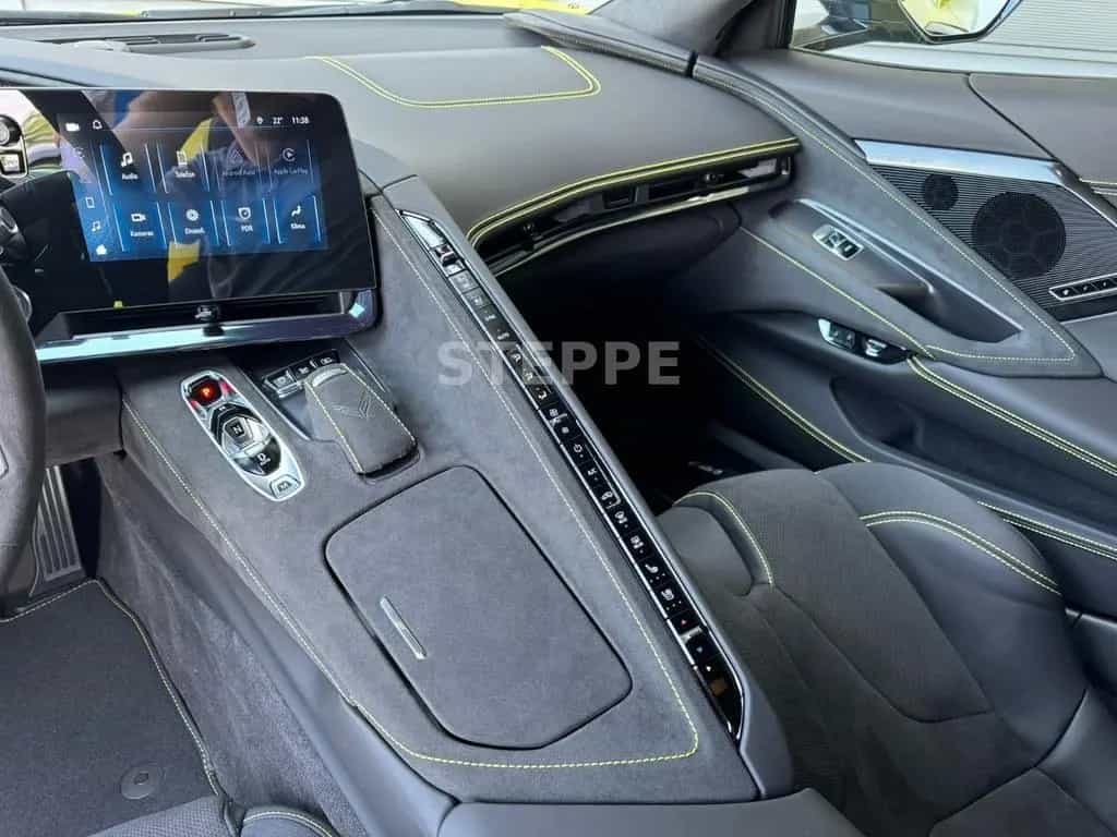 Corvette C8 Stingray Coupe 6,2 V8 3LT Europamodell STEPPE 08/2025-photo-9