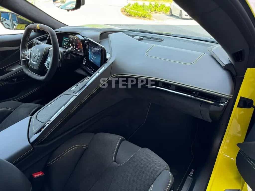 Corvette C8 Stingray Coupe 6,2 V8 3LT Europamodell STEPPE 08/2025-photo-7