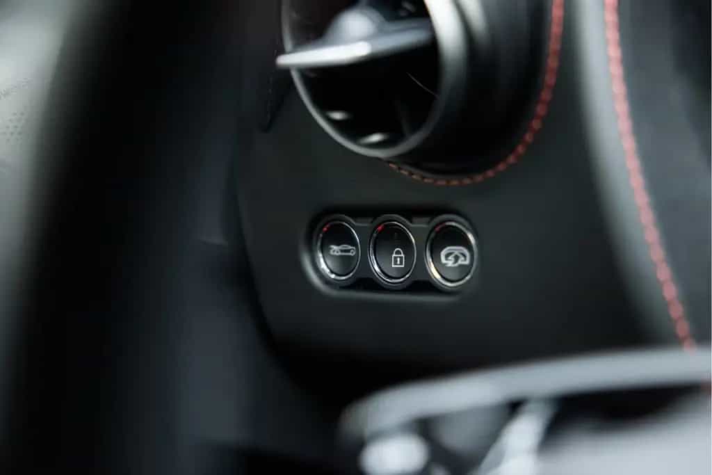 McLaren 720S 4.0 V8 Performance | Gorilla Glas | Leather 02/2018-photo-18