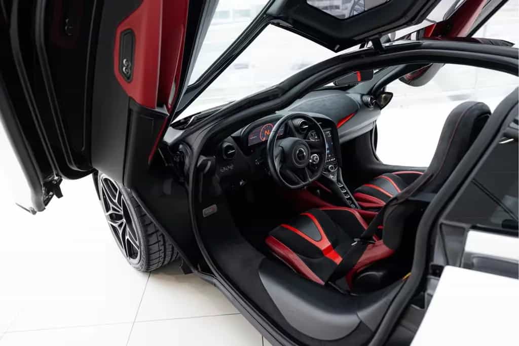 McLaren 720S 4.0 V8 Performance | Gorilla Glas | Leather 02/2018-photo-2