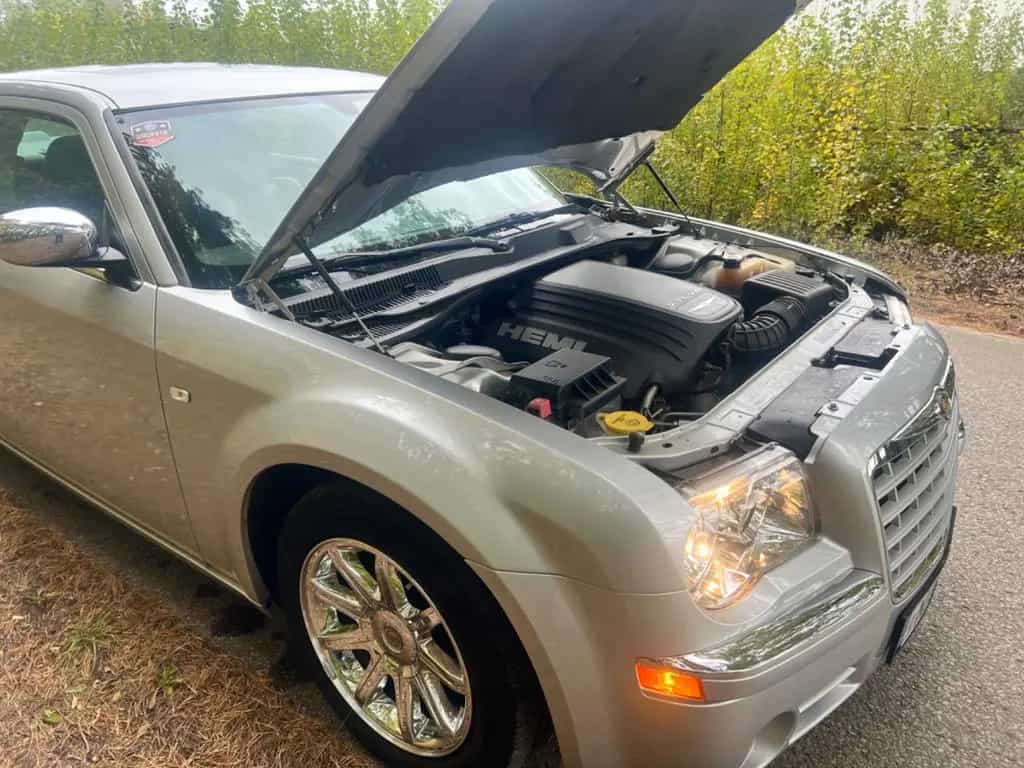 Chrysler 300C 5.7 V8 HEMI Autom. - 04/2006-photo-1