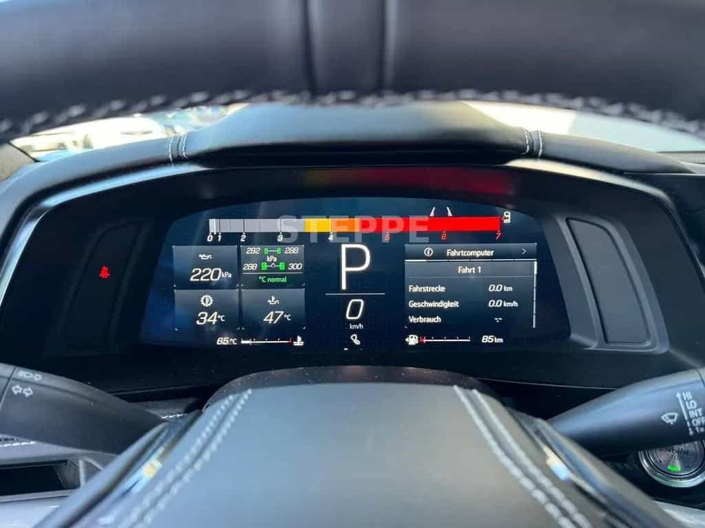 Corvette C8 Stingray Coupe 6,2V8 3LT Europamodell 08/2025-photo-15