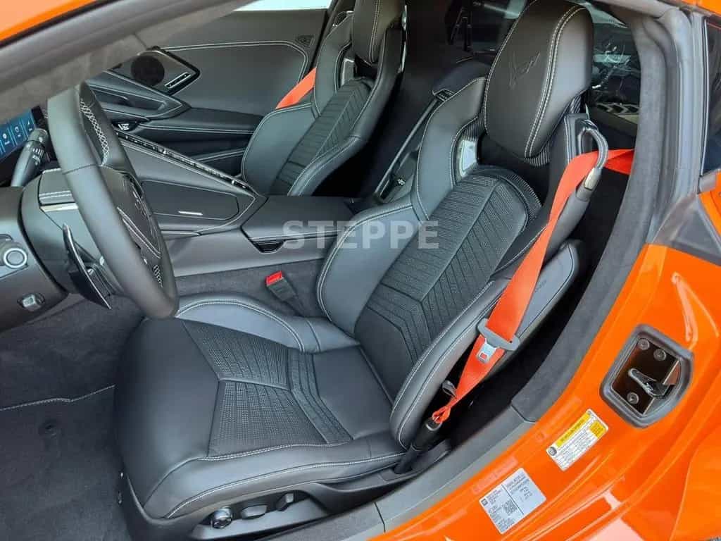 Corvette C8 Stingray Coupe 6,2 V8 3LT Europamodell STEPPE 08/2025-photo-6