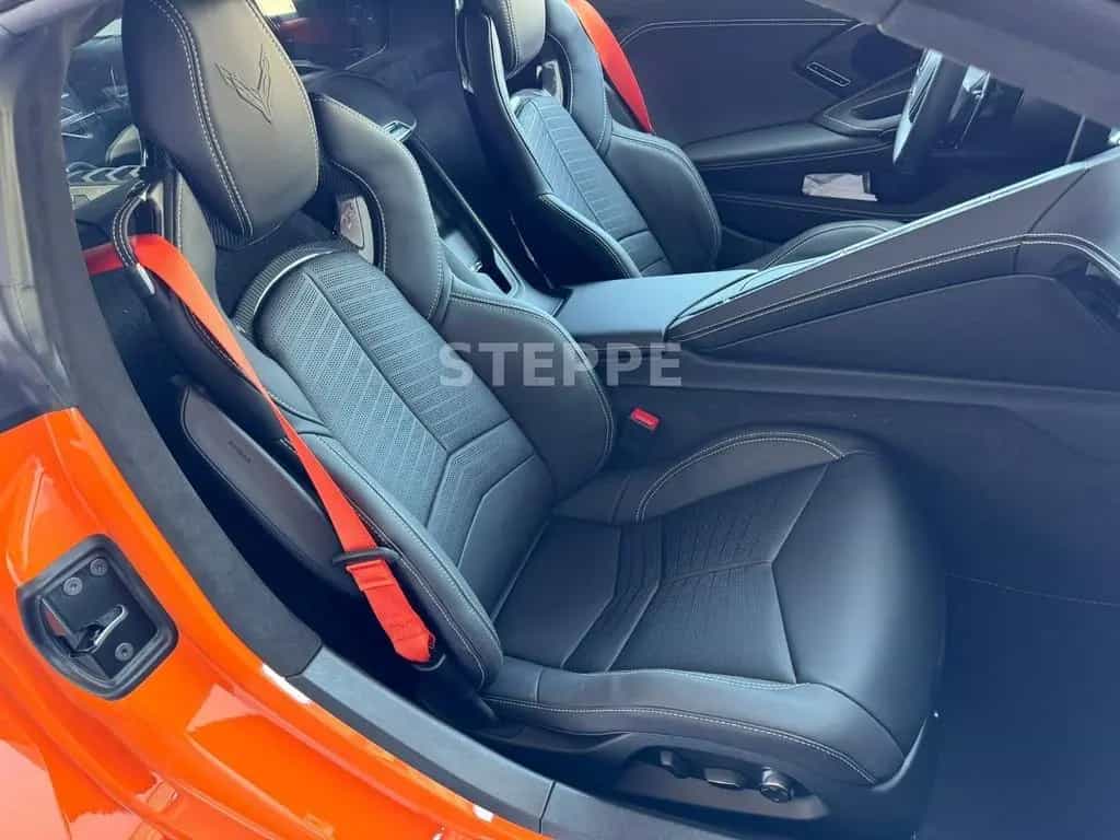 Corvette C8 Stingray Coupe 6,2 V8 3LT Europamodell STEPPE 08/2025-photo-7