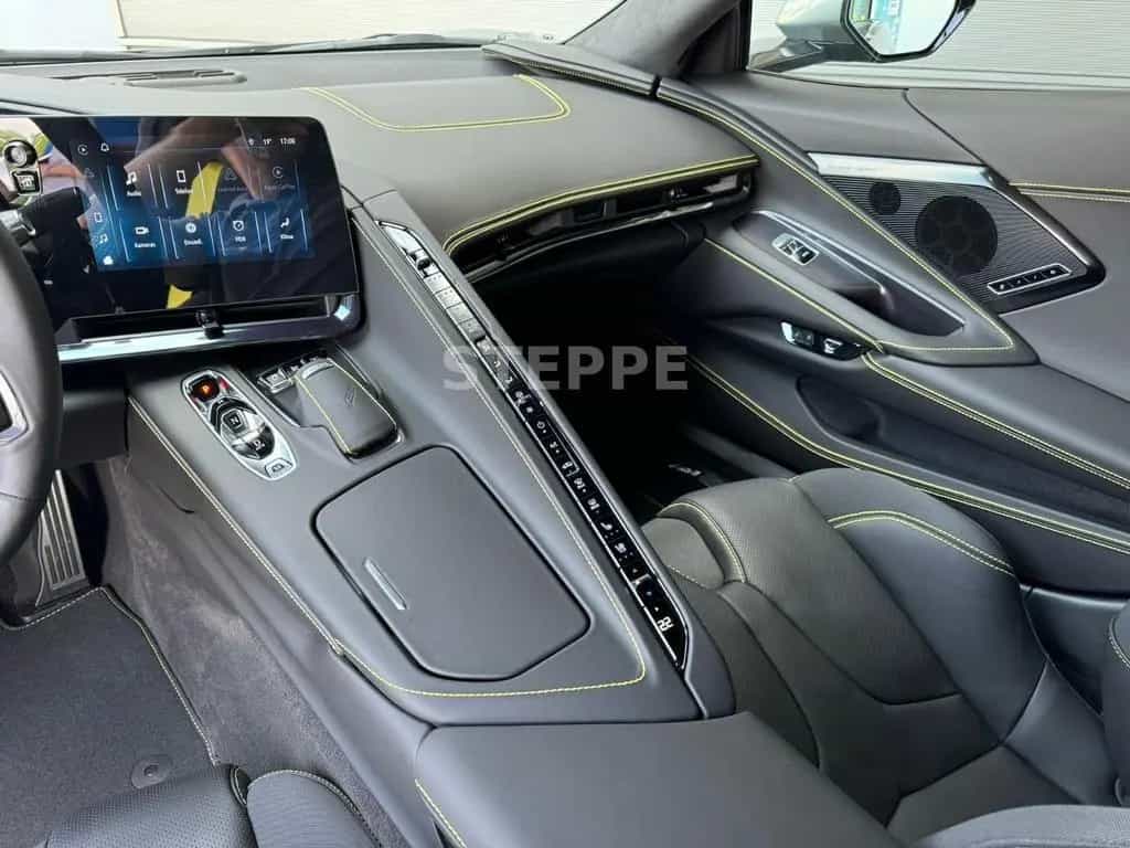 Corvette C8 Stingray Coupe 6,2 V8 3LT Europamodell STEPPE 08/2025-photo-10