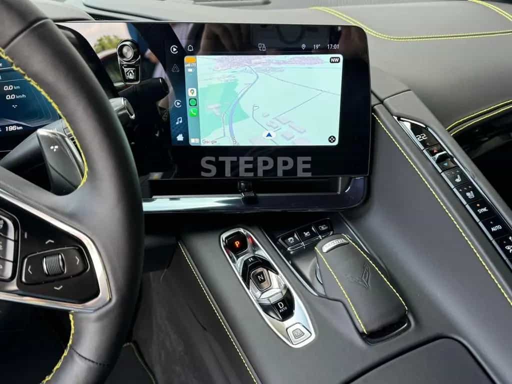 Corvette C8 Stingray Coupe 6,2 V8 3LT Europamodell STEPPE 08/2025-photo-13