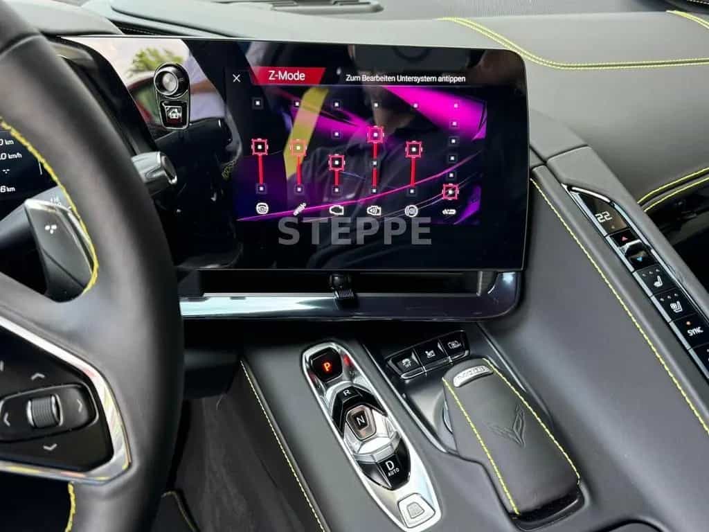 Corvette C8 Stingray Coupe 6,2 V8 3LT Europamodell STEPPE 08/2025-photo-15