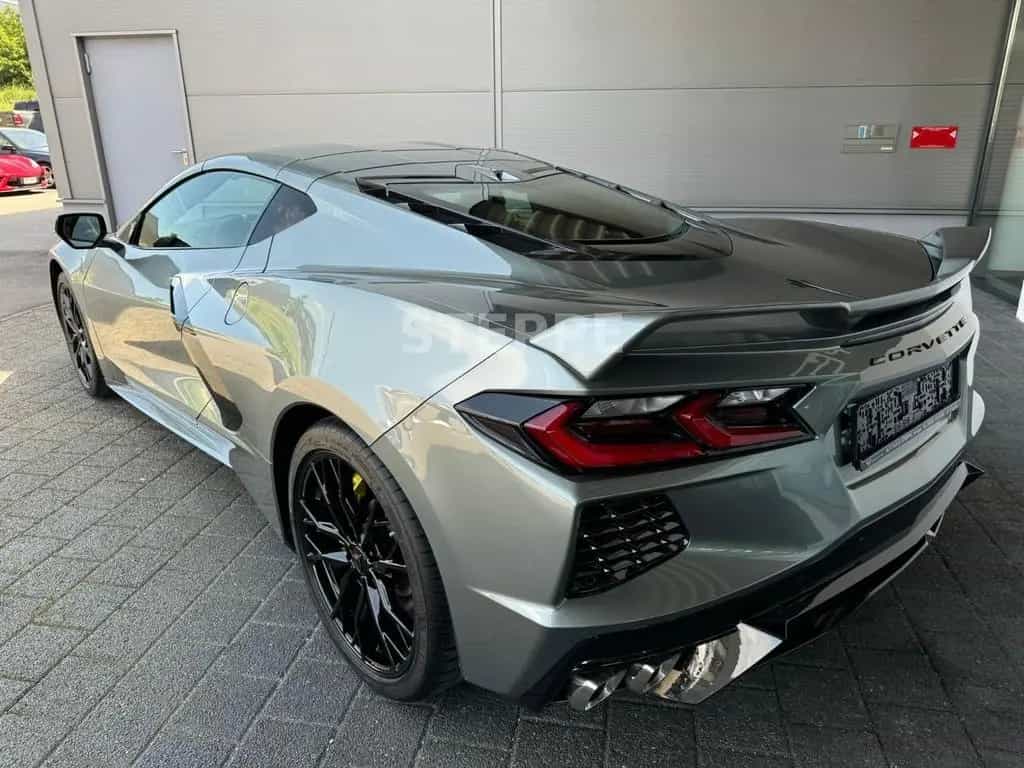 Corvette C8 Stingray Coupe 6,2 V8 3LT Europamodell STEPPE 08/2025-photo-3