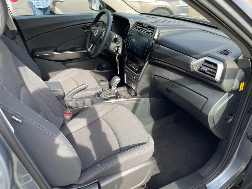 Ssangyong Tivoli Quartz NEUES MODELL 1.5l 4x4 Automatik 01/2025-photo-10