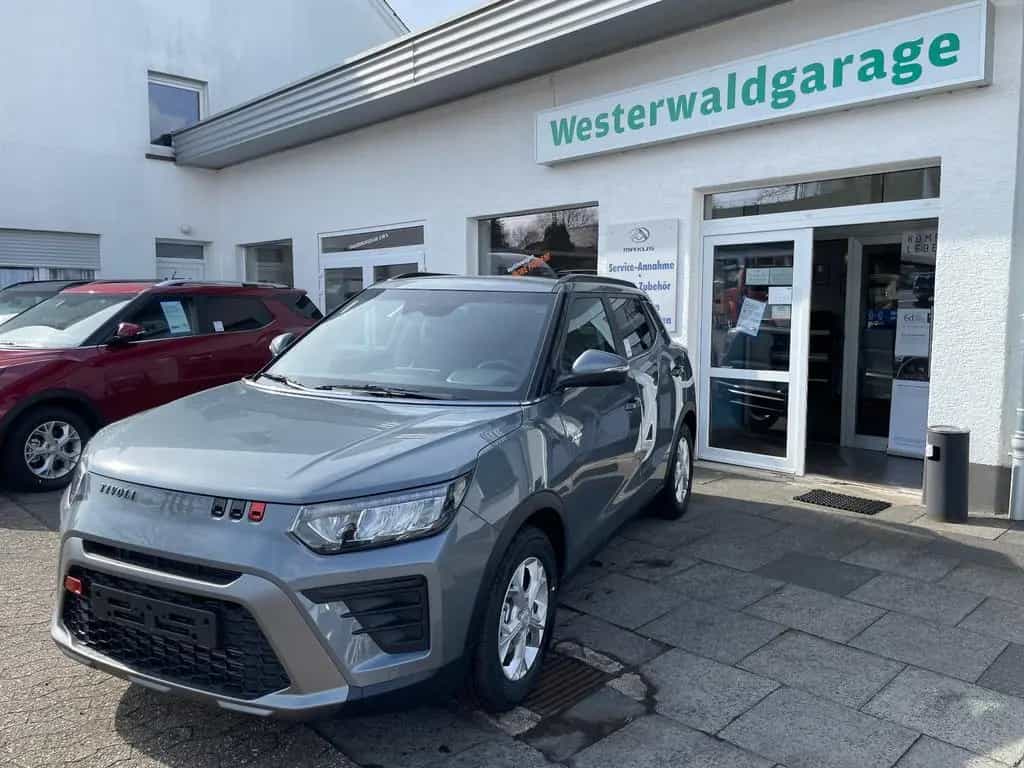 Ssangyong Tivoli Quartz NEUES MODELL 1.5l 4x4 Automatik 01/2025-photo-2