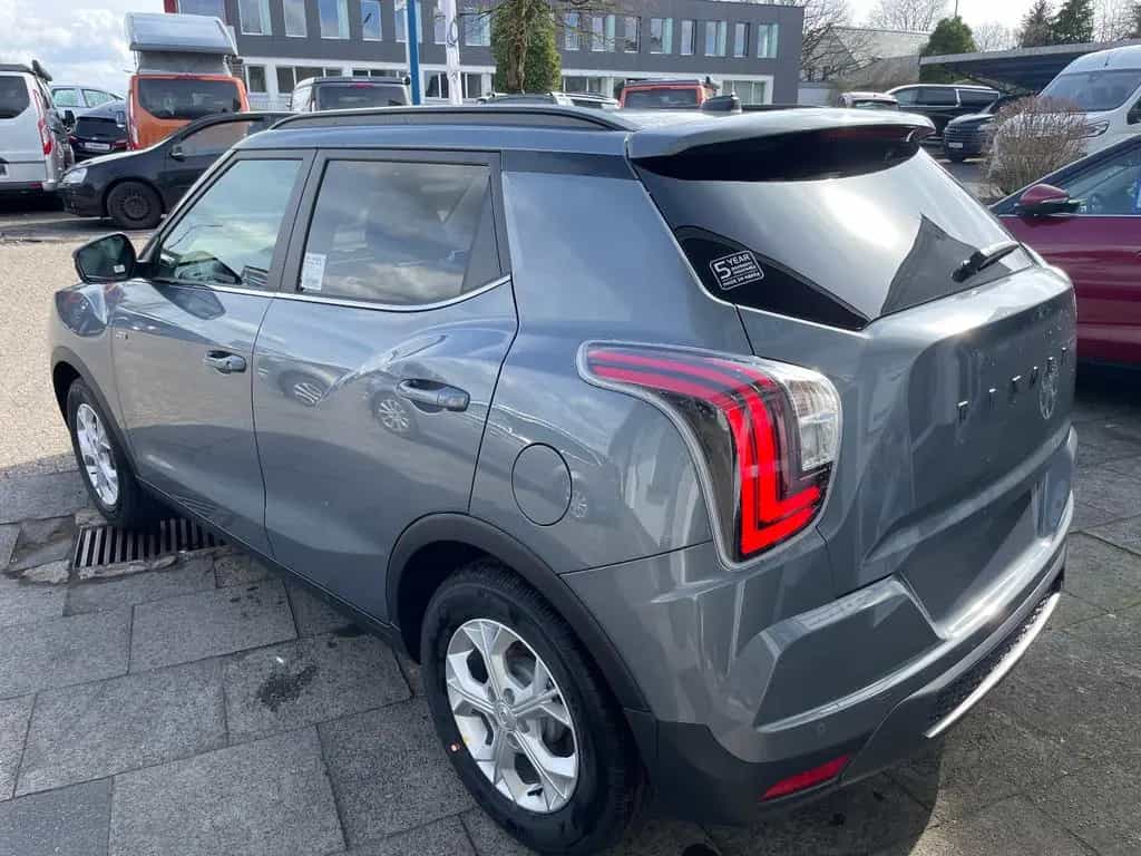 Ssangyong Tivoli Quartz NEUES MODELL 1.5l 4x4 Automatik 01/2025-photo-4