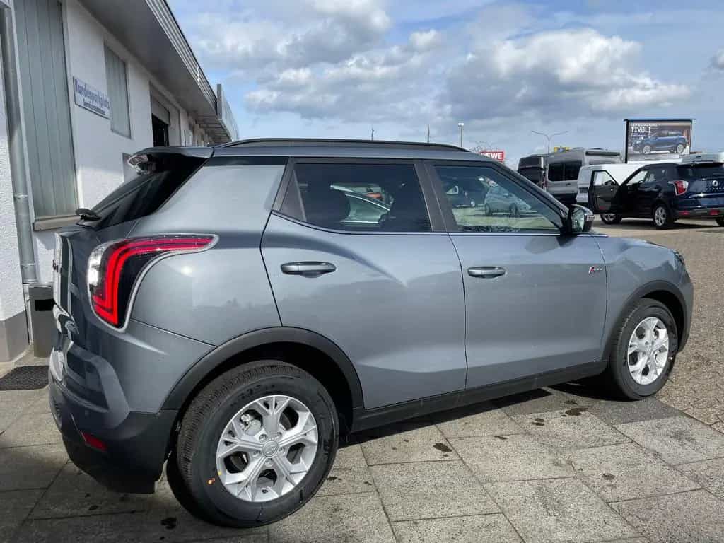 Ssangyong Tivoli Quartz NEUES MODELL 1.5l 4x4 Automatik 01/2025-photo-6
