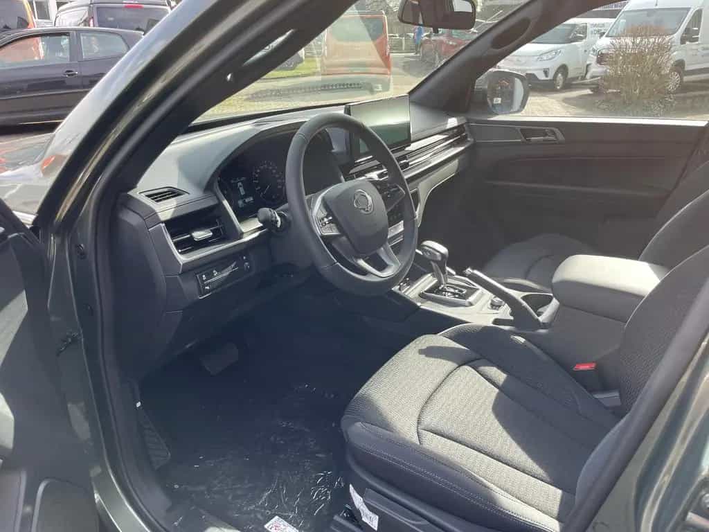 Ssangyong MUSSO Grand Quartz 2.2l Automatik 4x4 Allrad 01/2025-photo-10