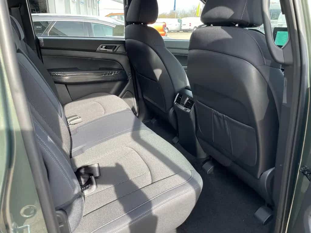 Ssangyong MUSSO Grand Quartz 2.2l Automatik 4x4 Allrad 01/2025-photo-11