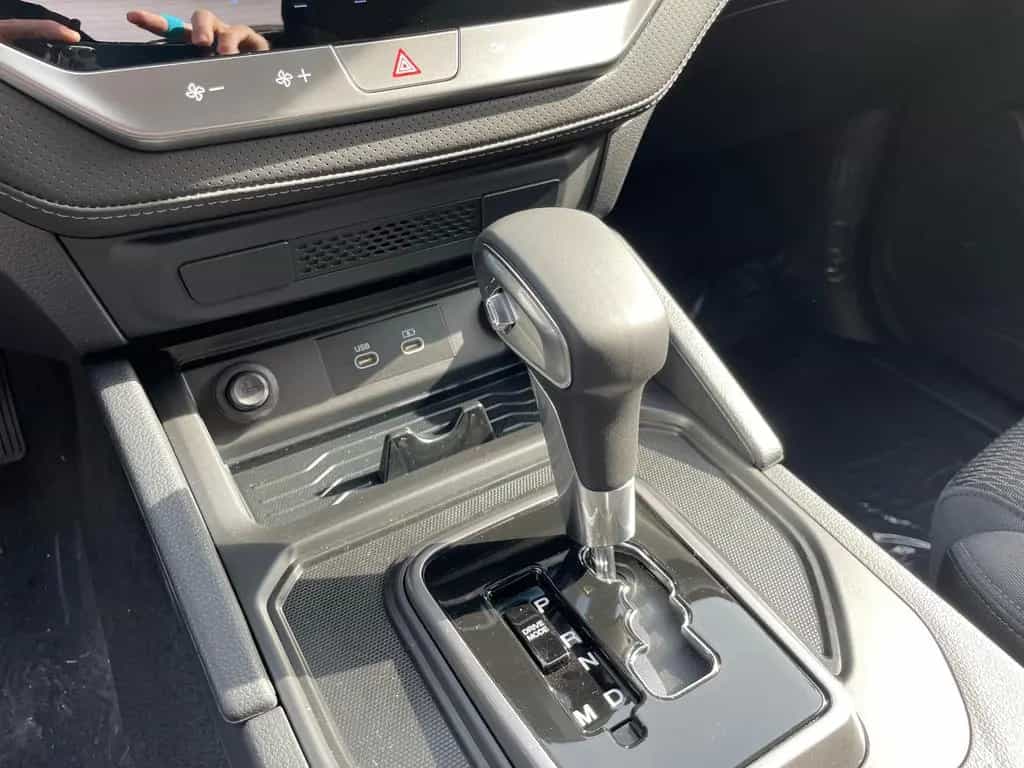 Ssangyong MUSSO Grand Quartz 2.2l Automatik 4x4 Allrad 01/2025-photo-14