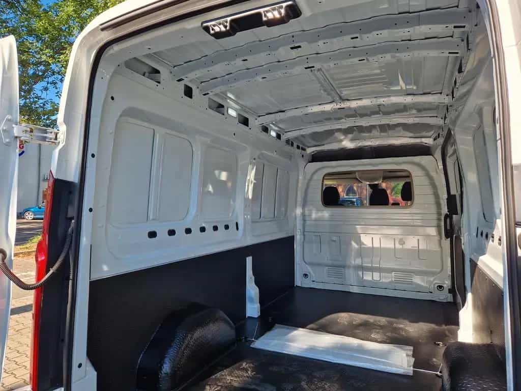 Maxus Deliver 9 L3 H2 Luxury 07/2024-photo-24