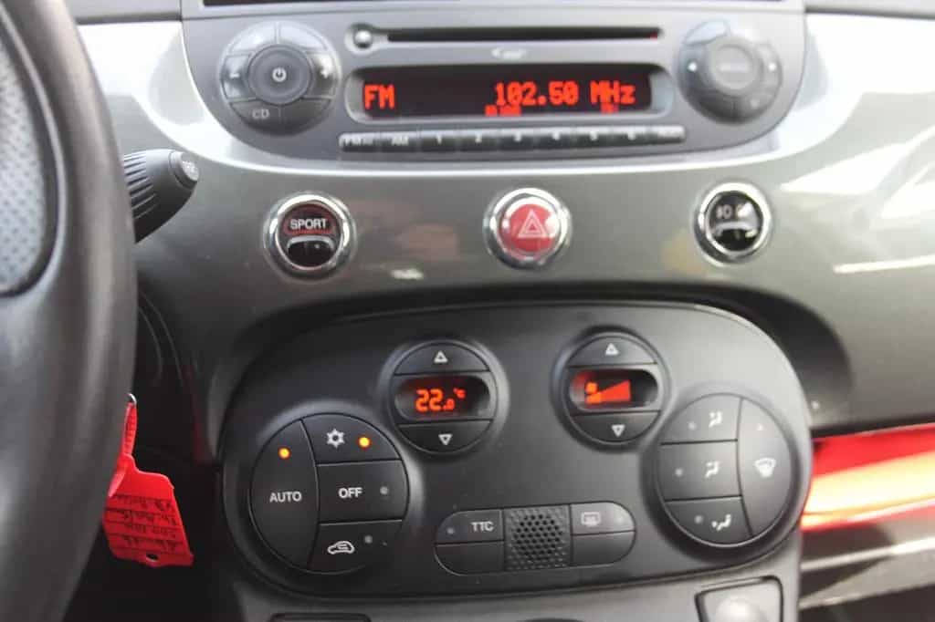 Abarth 500 Custom mit Sport-Paket 09/2015-photo-11