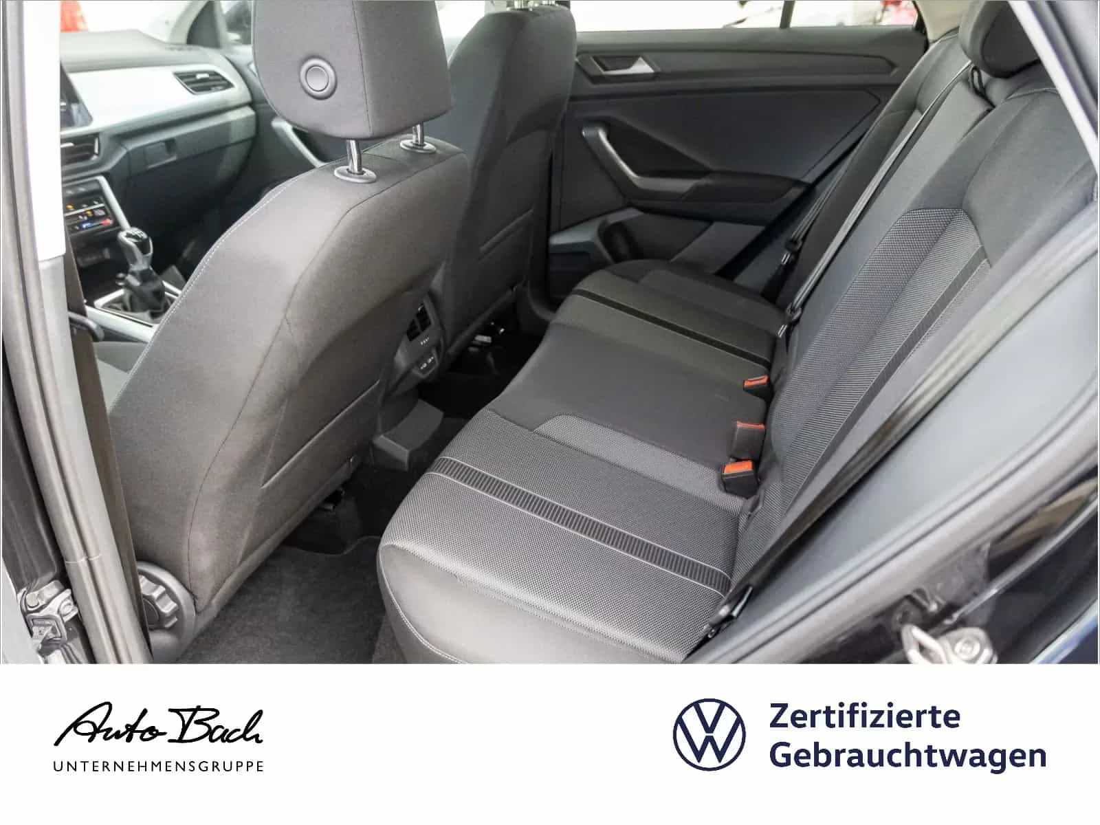 Volkswagen T-Roc 12/2022-photo-15