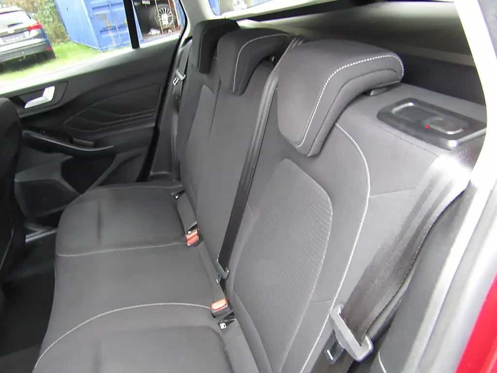 Ford Focus 1.0 Ecoboost Turnier Cool & Connect 10/2019-photo-10