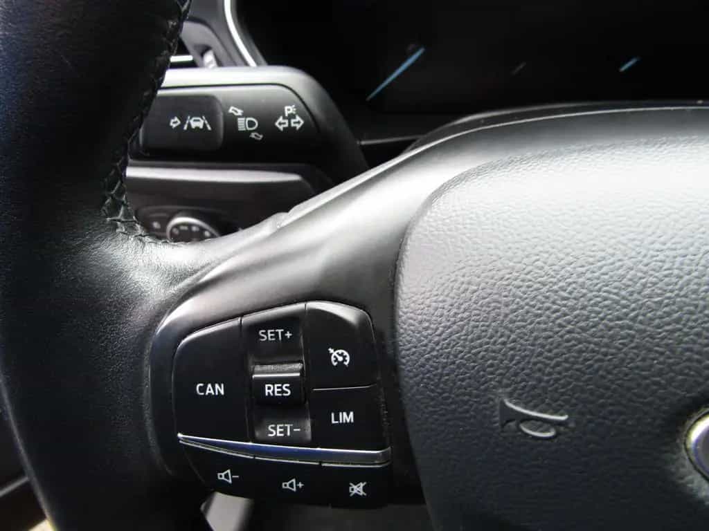 Ford Focus 1.0 Ecoboost Turnier Cool & Connect 10/2019-photo-16