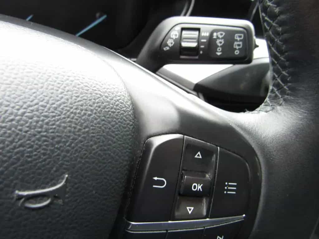 Ford Focus 1.0 Ecoboost Turnier Cool & Connect 10/2019-photo-17