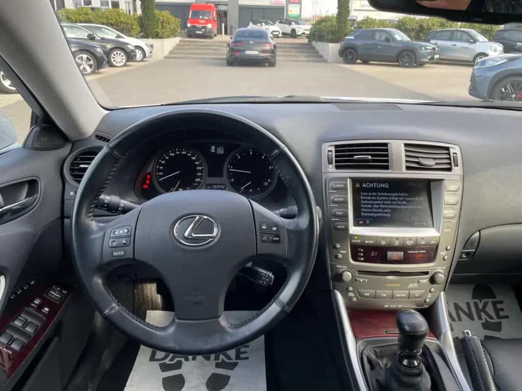 Lexus IS 220 d 03/2009-photo-13