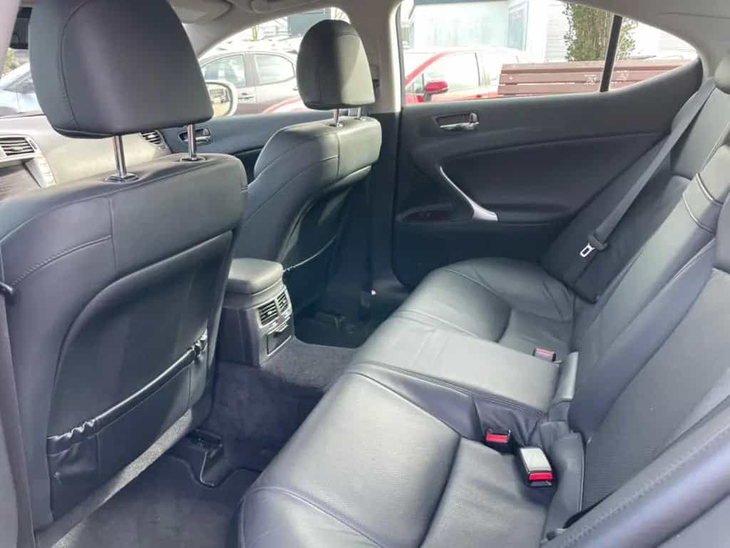 Lexus IS 220 d 03/2009-photo-15