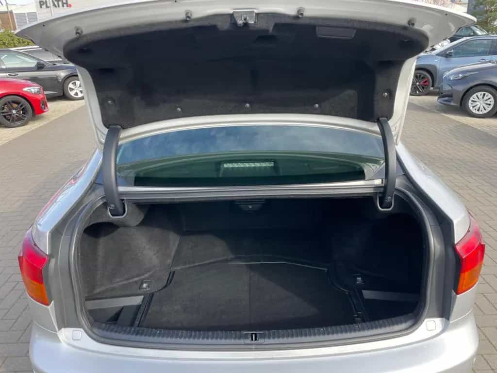 Lexus IS 220 d 03/2009-photo-18