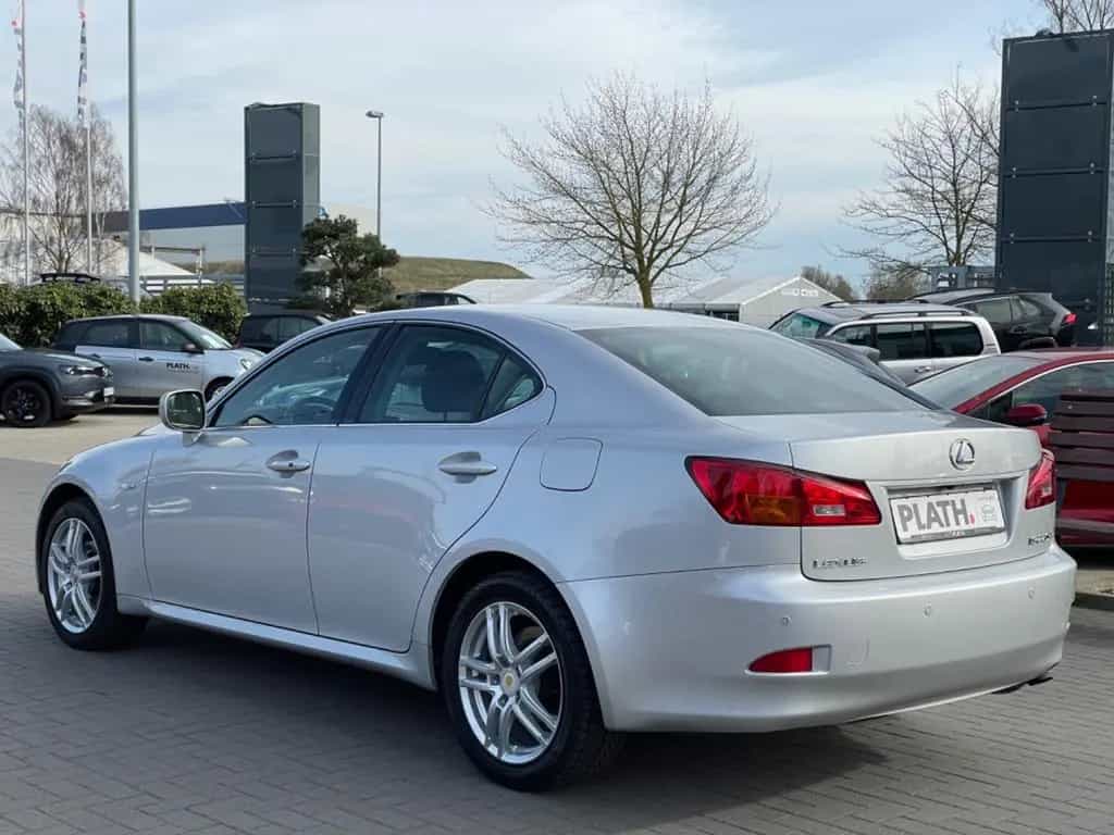 Lexus IS 220 d 03/2009-photo-6