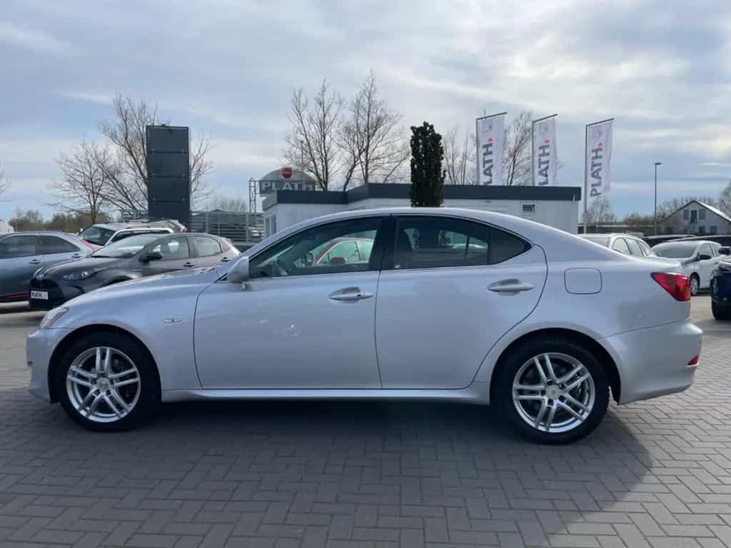 Lexus IS 220 d 03/2009-photo-7