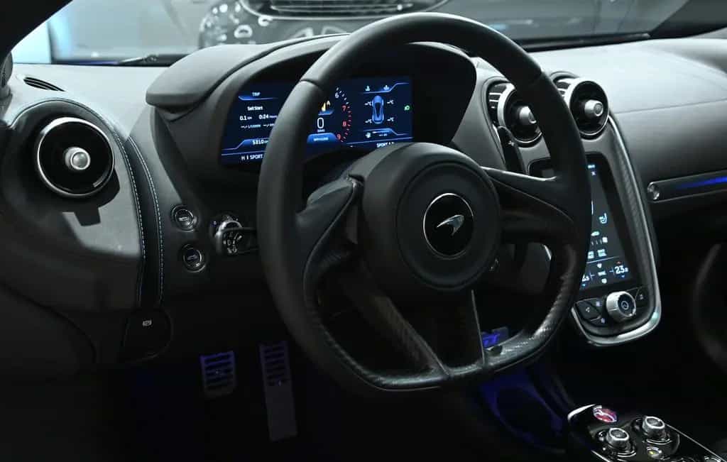 McLaren GT Luxe-Pack MSO Defined MY23 01/2023-photo-15