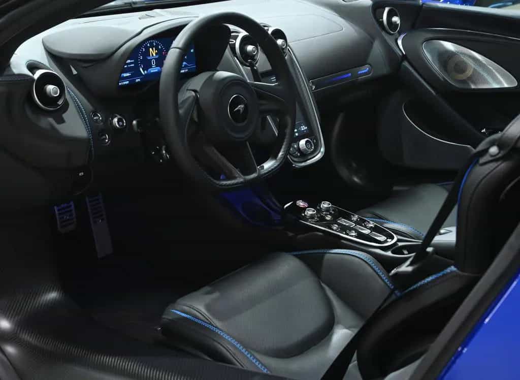 McLaren GT Luxe-Pack MSO Defined MY23 01/2023-photo-4
