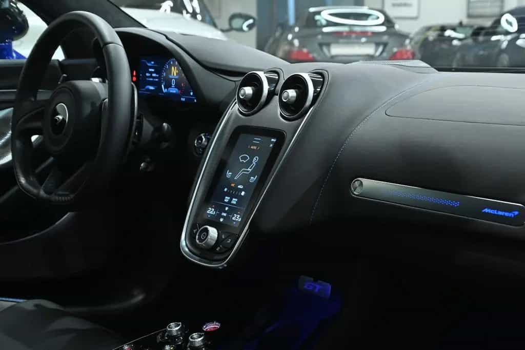 McLaren GT Luxe-Pack MSO Defined MY23 01/2023-photo-7