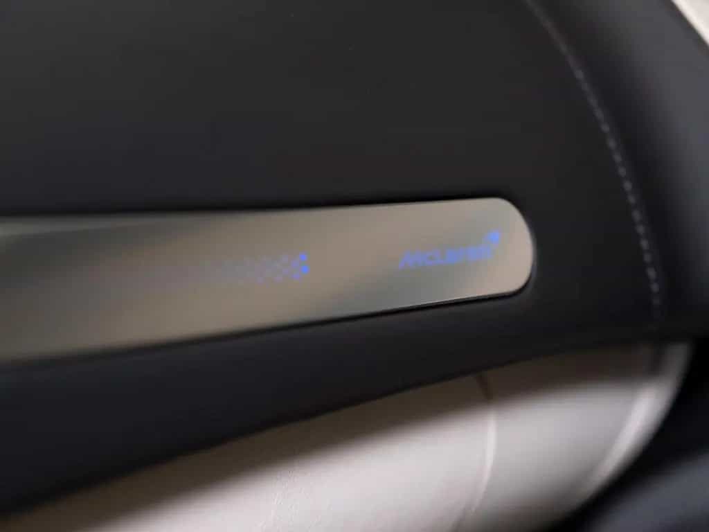 McLaren GT | Luxe | MSO Electrochromic Roof 11/2020-photo-24