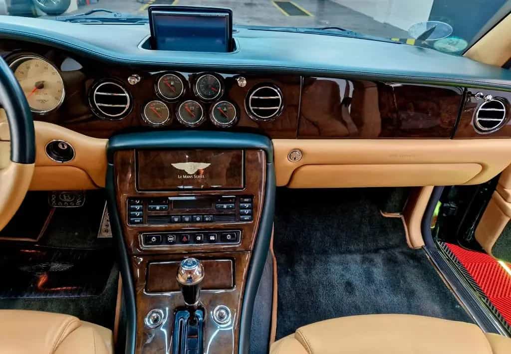 Bentley Arnage LE MANS Series 6.75 L V8 05/2001-photo-10