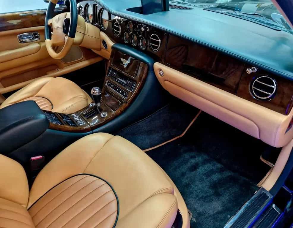 Bentley Arnage LE MANS Series 6.75 L V8 05/2001-photo-12