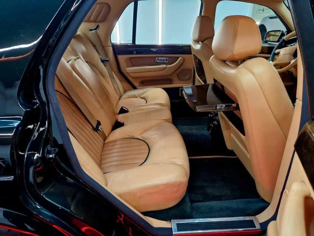 Bentley Arnage LE MANS Series 6.75 L V8 05/2001-photo-22