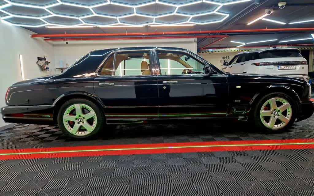 Bentley Arnage LE MANS Series 6.75 L V8 05/2001-photo-3