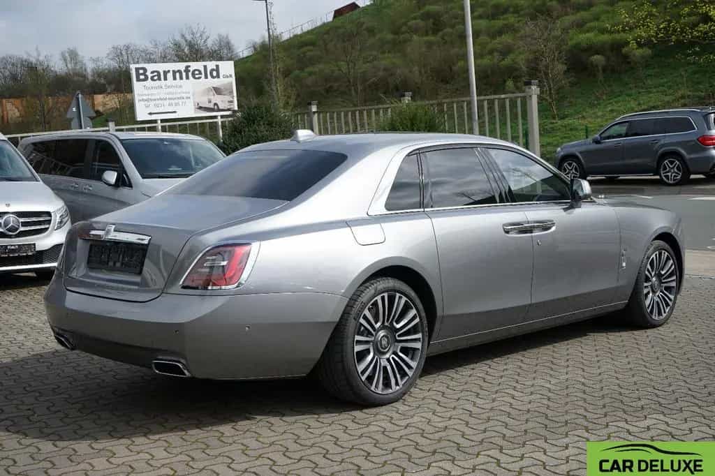 Rolls-Royce Ghost 4SEATS*STARS*BESPOKE*ILLUM-GRILL*4MASSAGE 06/2021-photo-2