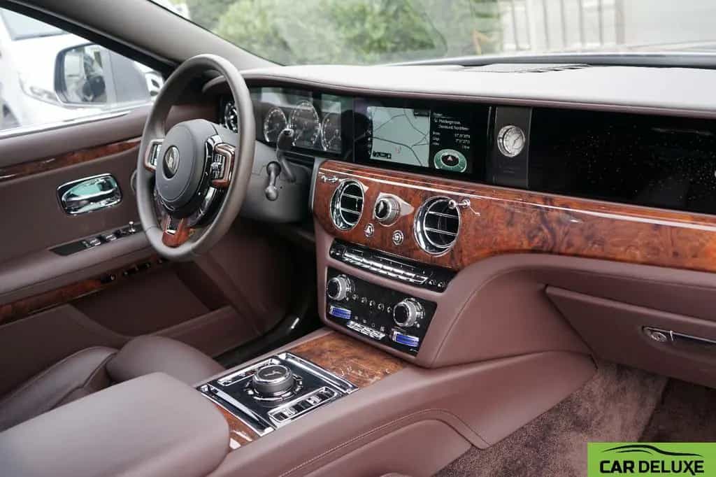Rolls-Royce Ghost 4SEATS*STARS*BESPOKE*ILLUM-GRILL*4MASSAGE 06/2021-photo-6