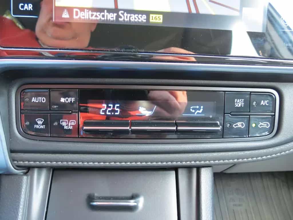 Toyota Auris Edition-S Allwetter  Navi   SHZ  Temp.  51 02/2017-photo-30