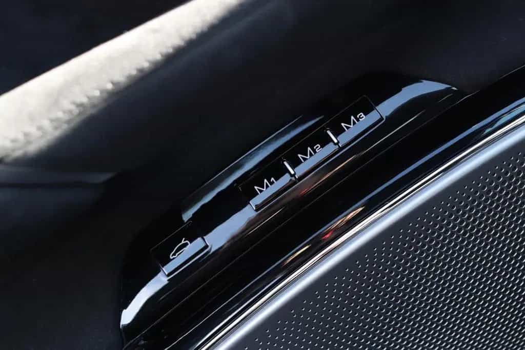 Ferrari Roma 3.9 V8 Coupe +MATRIX+SCM+1.HAND+SITZBELÜFTU 11/2020-photo-22