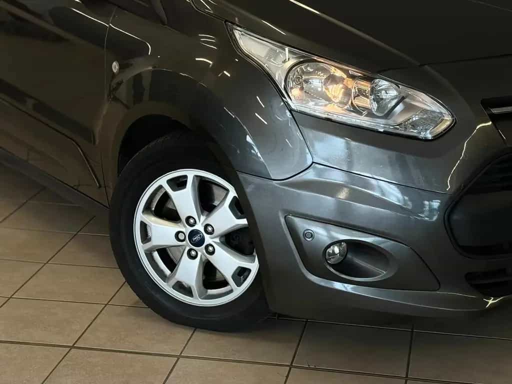 Ford Grand Tourneo -Behindertengerecht-Rampe-Titanium 07/2016-photo-5
