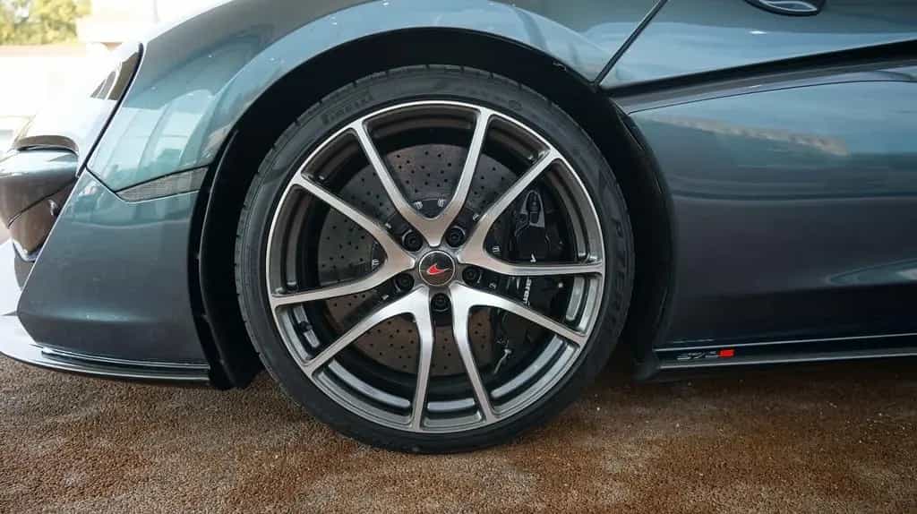 McLaren 570S 04/2018-photo-11