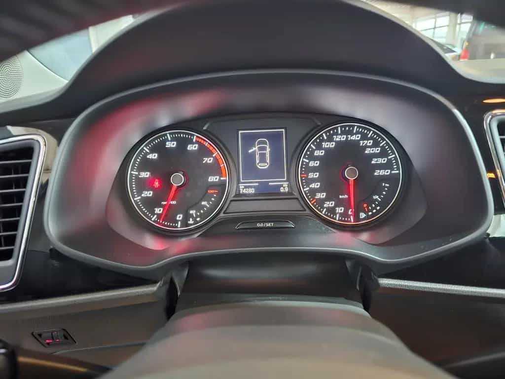 Seat Leon 1.2 TSI Style TEMPOMAT ALUFELGEN KLIMA 02/2014-photo-16