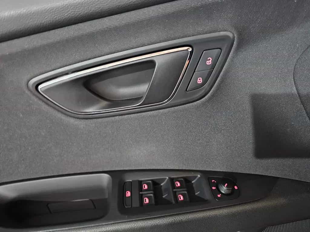 Seat Leon 1.2 TSI Style TEMPOMAT ALUFELGEN KLIMA 02/2014-photo-21