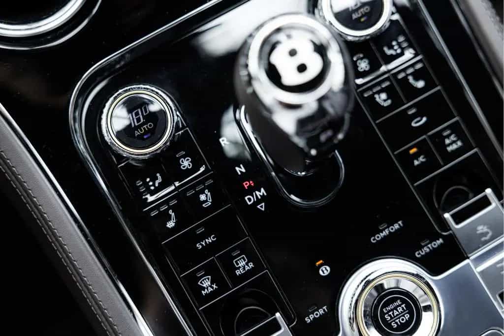 Bentley Continental GT V8 | Rotating display | Mulliner 06/2022-photo-17