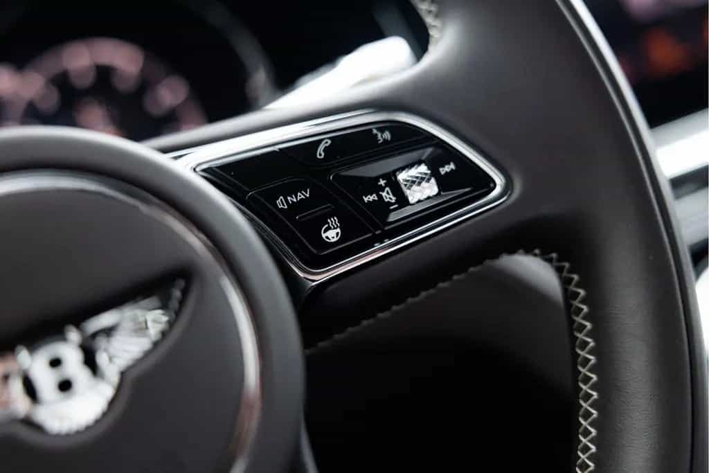 Bentley Continental GT V8 | Rotating display | Mulliner 06/2022-photo-22
